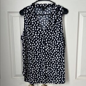 41 Hawthorn Black and White Patterned Blouse